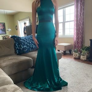 green sherri hill prom dress